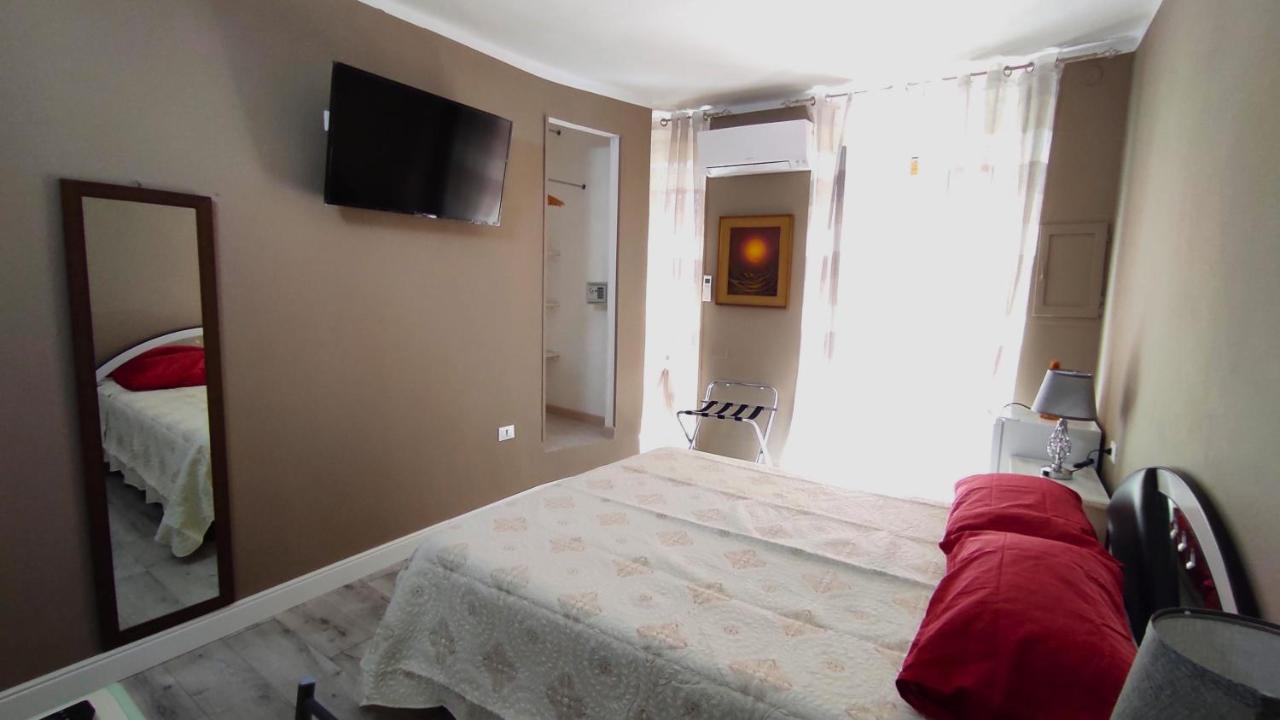 Bed and Breakfast Yaki Domo Cagliari Exteriér fotografie